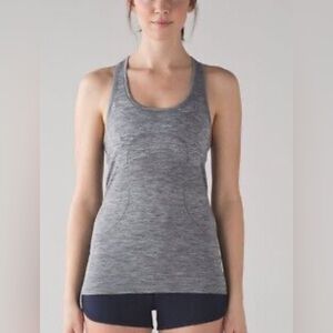 Swiftly tank lululemon size 4